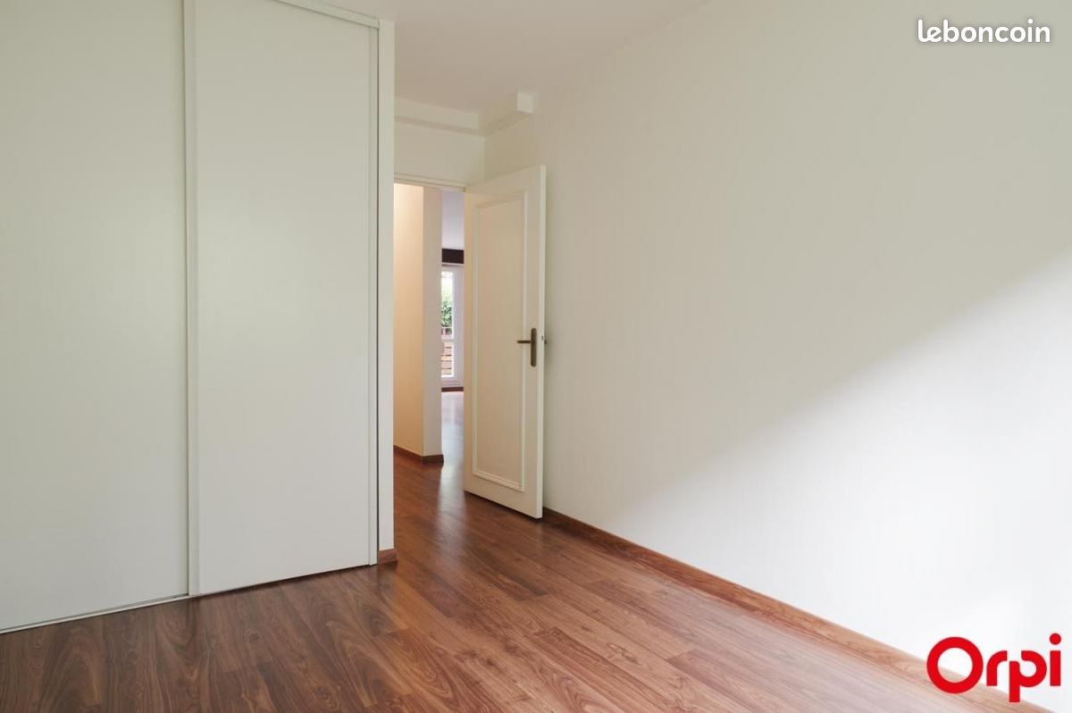 Appartement a louer tassin-la-demi-lune - 5 pièce(s) - 100 m2 - Surfyn