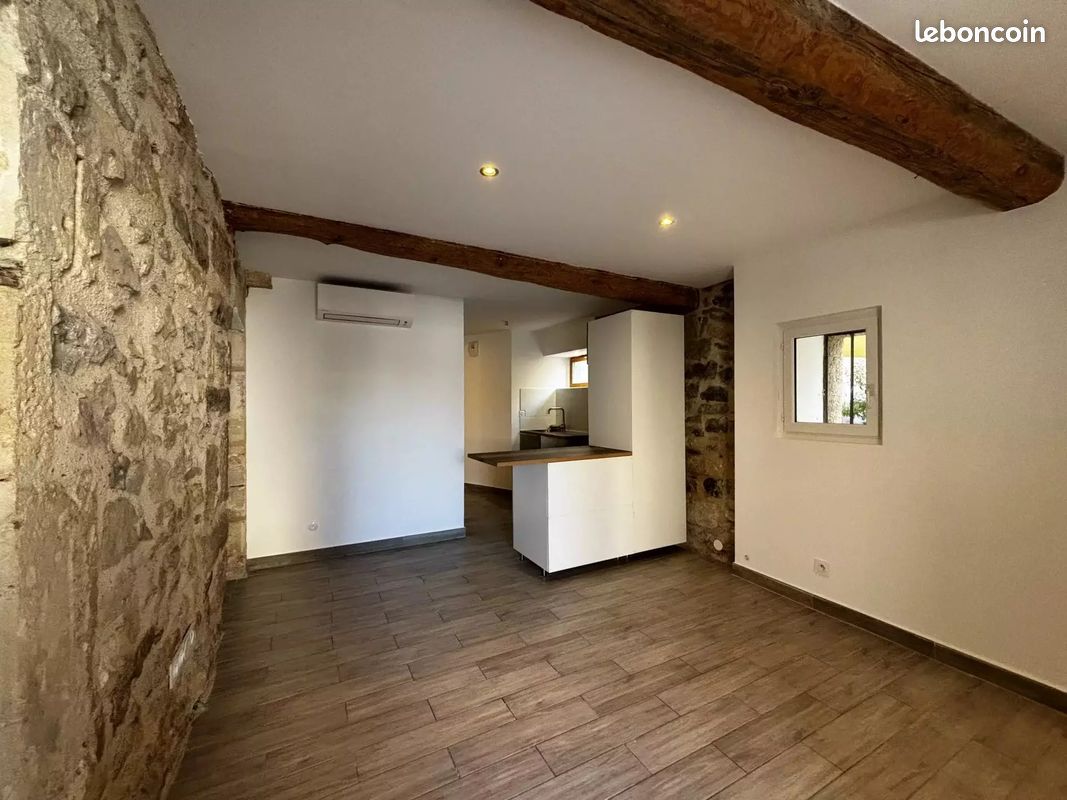 Appartement 1 pièce 25 m² · à Nîmes · 25 m² · 620 €
