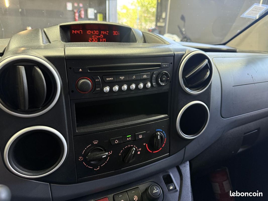 PEUGEOT PARTNER 1.6 HDi - 92 TEPEE Zenith PHASE 2 - garantie - reprise possible - (image 15)