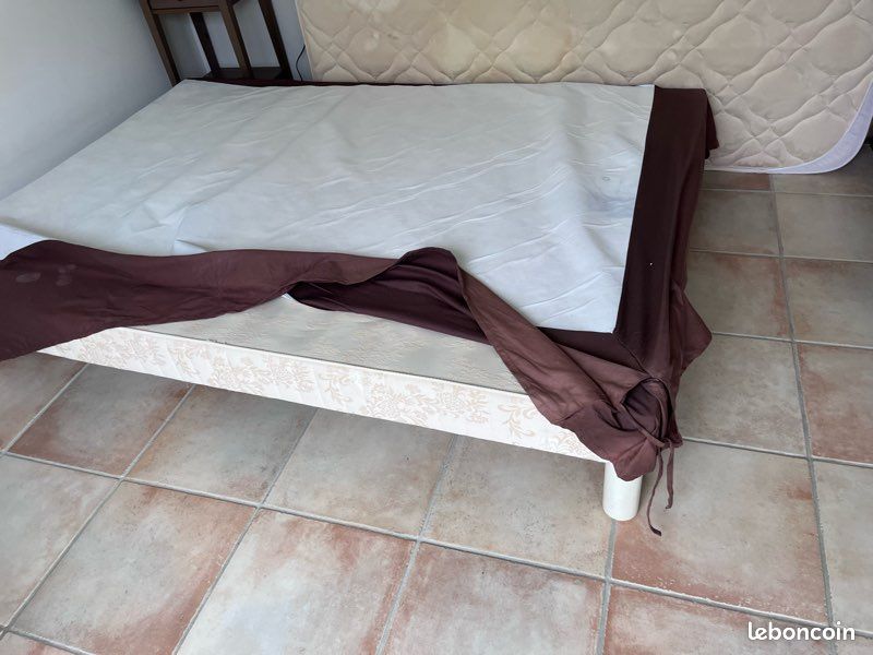 Sommier et matelat 140 (image 1)