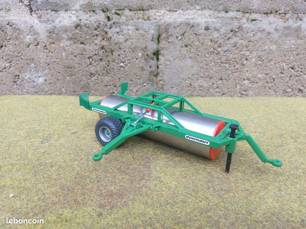 Miniature Agricole Rouleau Siku 1/32 (image 1)