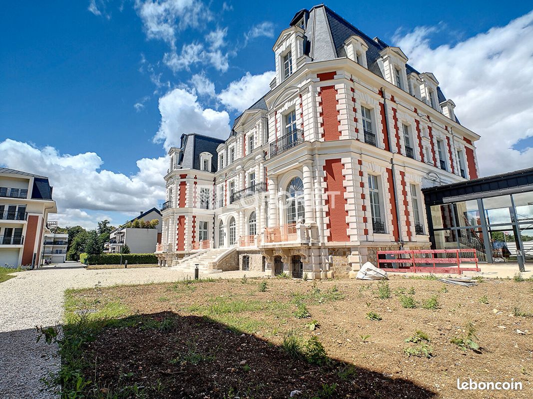 Appartement 2 pièces 45 m² · à Émerainville · 45 m² · 890 €/mois