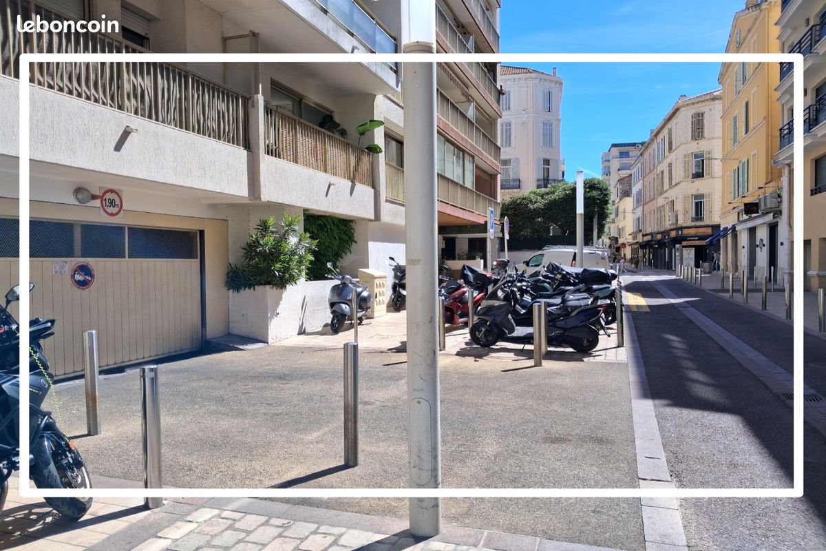 Parking 26 m² · à Cannes · 26 m² · 160 000 €