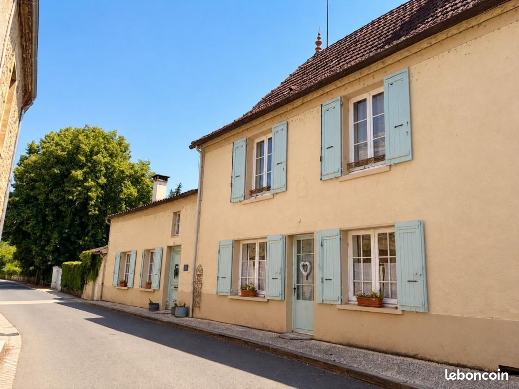 Maison 3 pièces 136 m² · à Trémolat · 136 m² · 241 000 €