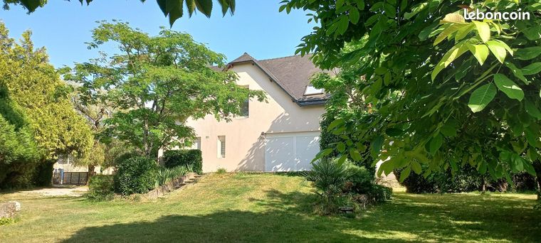 Propriété 7 pièces 160 m²