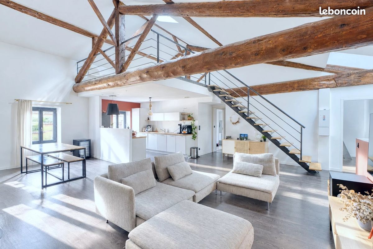 Appartement 5 pièces 141 m² · à Saint-Georges-de-Reneins · 141 m² · 299 000 €