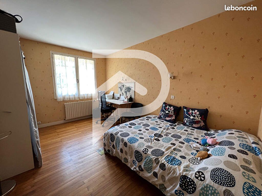 Maison 5 pièces 143 m² - Fors 79230 (image principale 7)