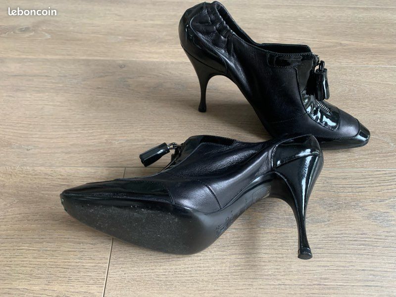 Low boots noires en cuir CÉLINE (image 3)