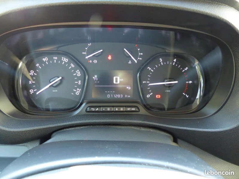 Citroen JUMPY XL BLUEHDI 120 CONFORT S&S E6.D 9 PLACES (image 22)