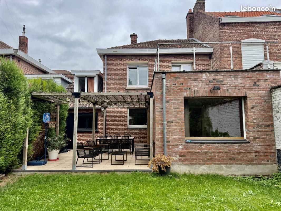 Maison 4 pièces 94 m² · à Roubaix · 94 m² · 305 000 €
