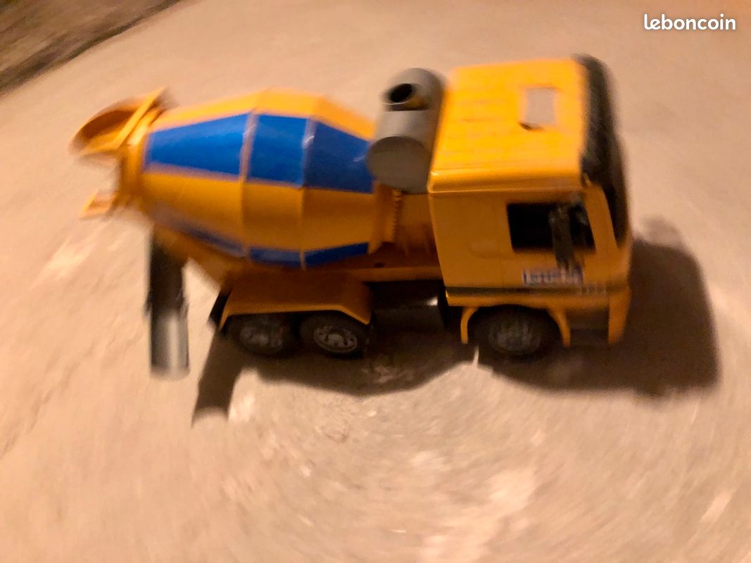 Camion bétonnière (image 4)