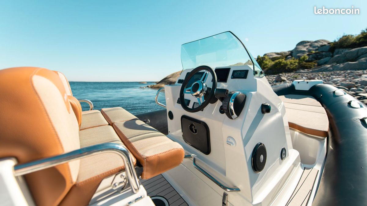 Zodiac Medline 7.5 T-TOP (2027) - 225 CV V6 Mercury Blanc - NEUF DISPONIBLE (image 4)
