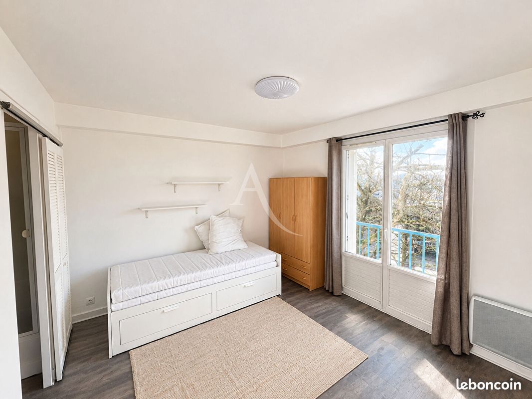 Appartement 1 pièce 17 m² · à Saint-Nazaire · 17 m² · 380 €/mois