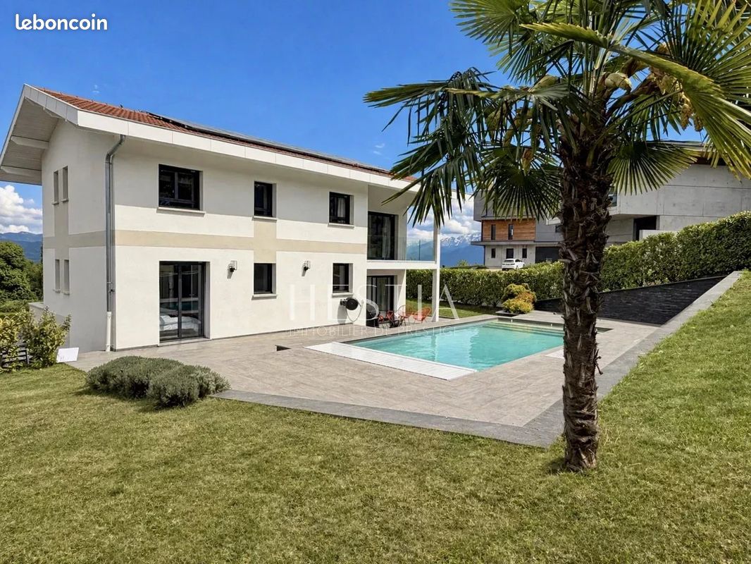 Maison 5 pièces 155 m² · à Reignier-Ésery · 155 m² · 1 250 000 €