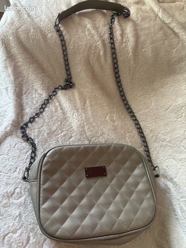 Sac bandoulière argenté matelassé (image 2)