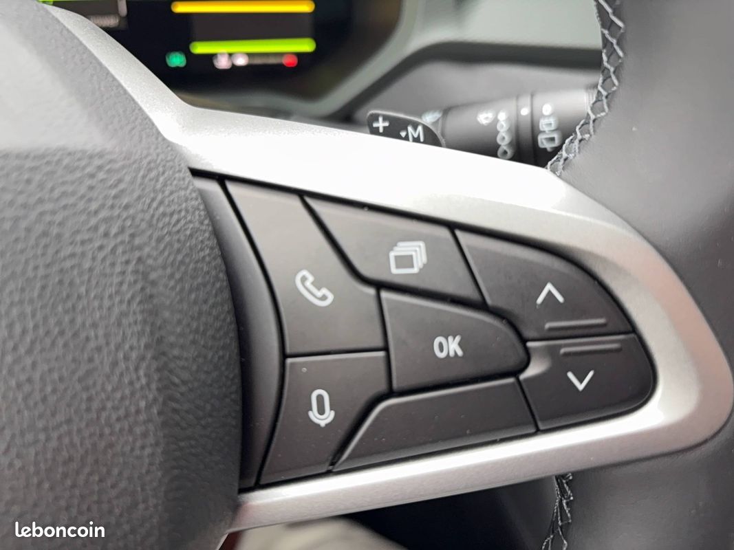 DACIA Bigster Hybrid-G 150 4x4 / ATTELAGE + MARCHEPIEDS Extreme (image 19)