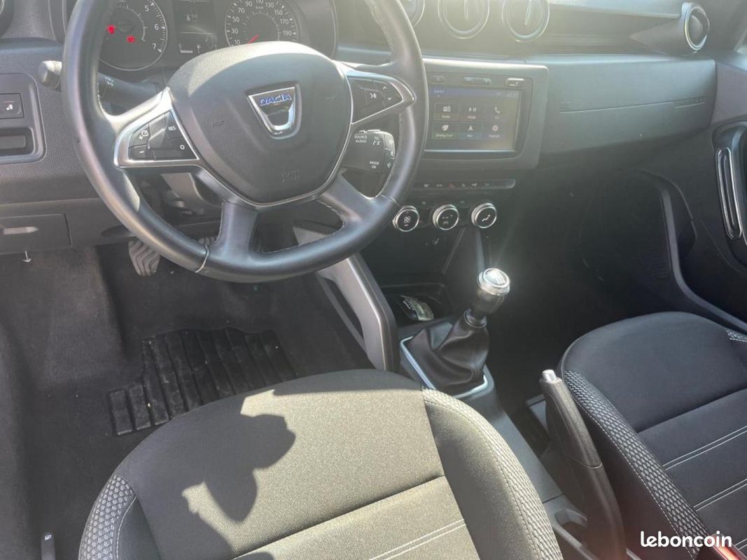 Dacia Duster 1.5 Blue dCi 115ch Prestige 4x2 (image 13)
