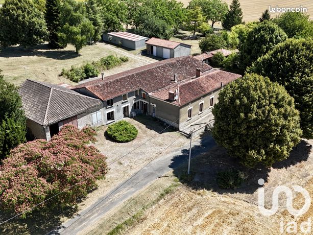 Maison 8 pièces 270 m²