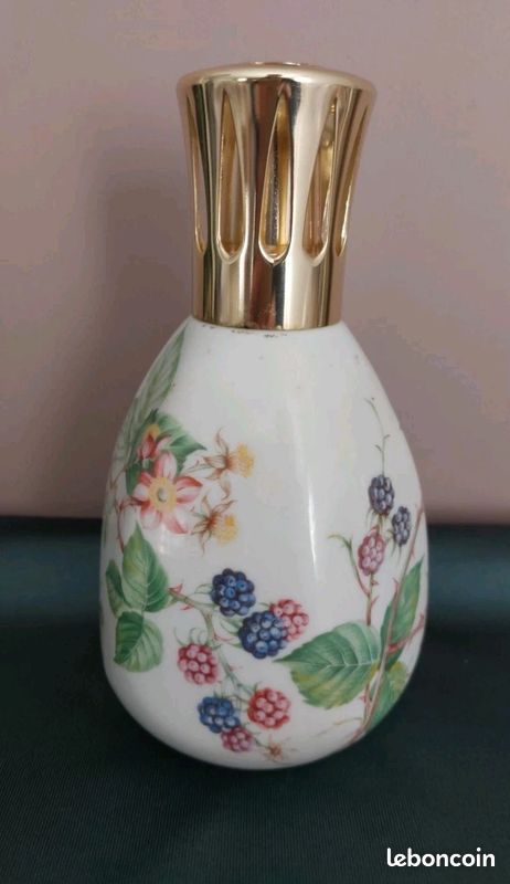 Lampe Berger En Porcelaine AS VIOLA GIRAUD LIMOGE - Lampe Diffuseur De Parfum Vintage