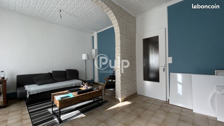 https://img.leboncoin.fr/api/v1/lbcpb1/images/b0/bc/89/b0bc8973624b47445ddc06488066590377d29bd2.jpg?rule=ad-image