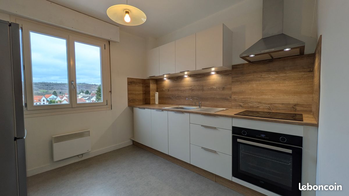 Appartement 4 pièces 90 m² · à Montluçon · 90 m² · 760 €/mois