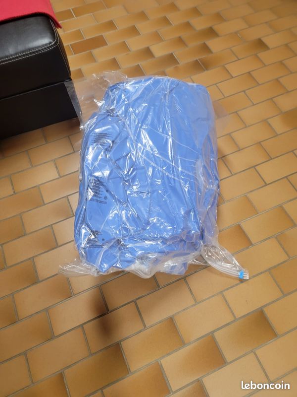 Vend Piscine Neuf (image 3)