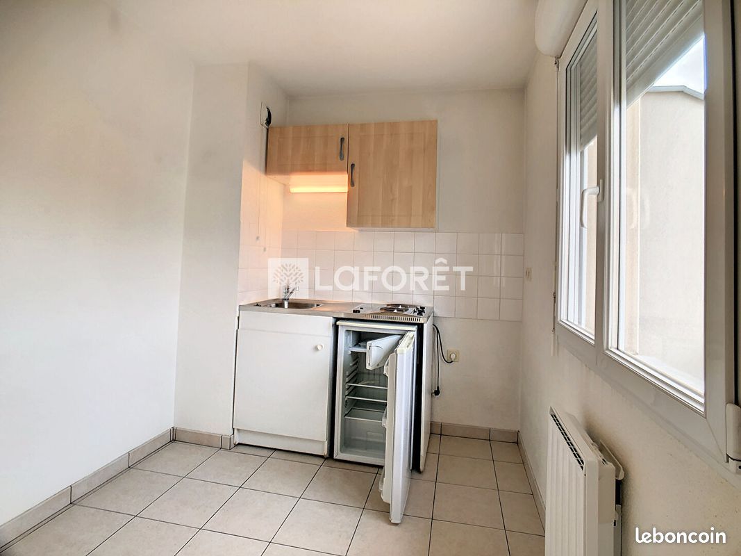Appartement 1 pièce 28 m² · à Vesoul · 28 m² · 385 €