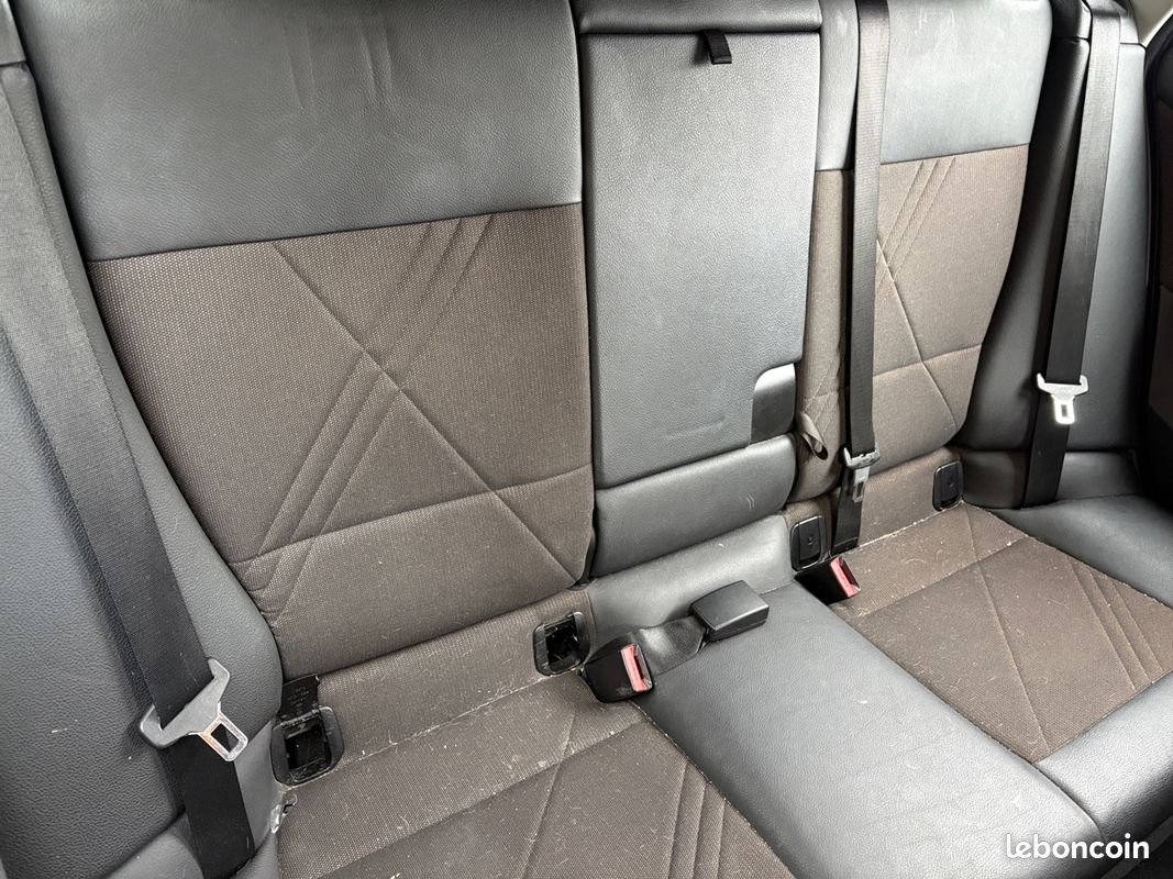 BMW X1 (E84) SDRIVE18D 143CH EXECUTIVE - Radar AR / Sièges chauffants (image 10)