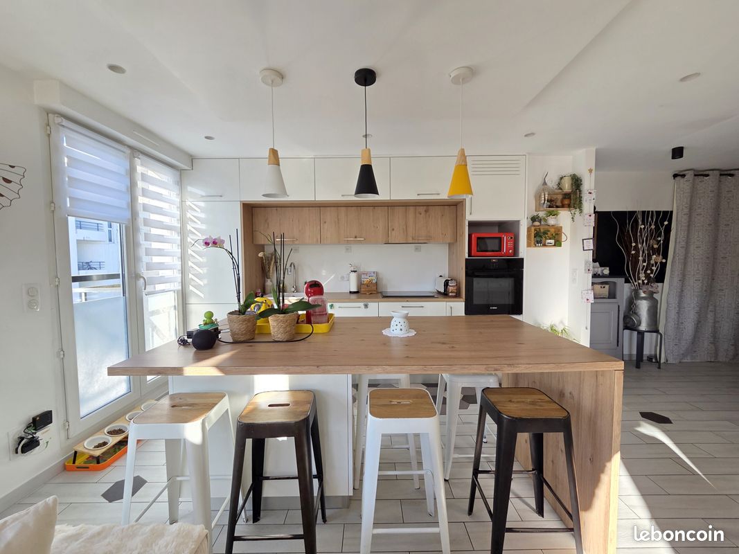 Appartement 3 pièces 67 m² · au Plessis-Trévise · 67 m² · 298 000 €
