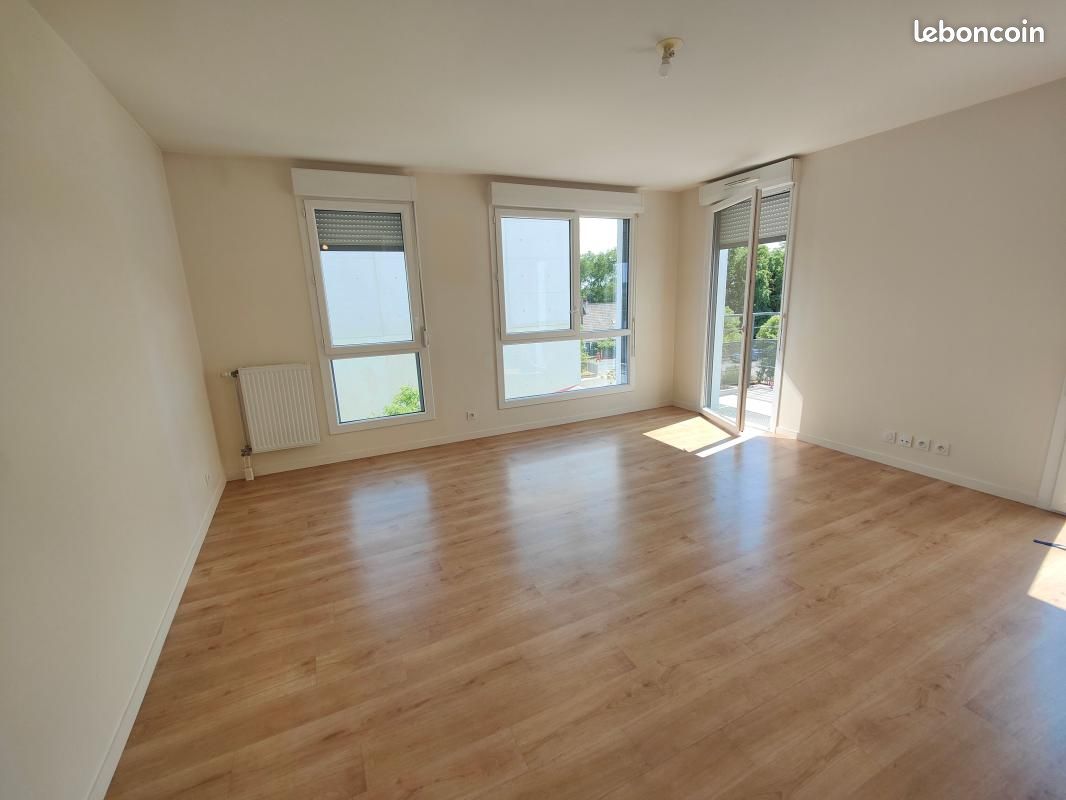 Appartement 3 pièces 62 m² · à Saint-Michel-sur-Orge · 62 m² · 1 083 €