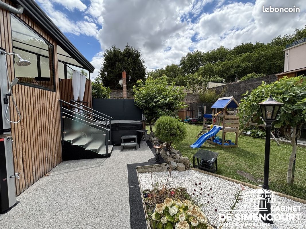 Maison 5 pièces 133 m² · à Amiens · 133 m² · 378 000 €