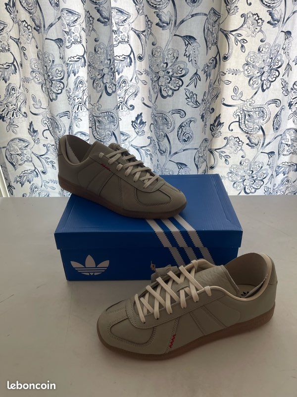 adidas gazelle silver green womens adidas KK3301 Hartcopy x Adidas BW Army Mens Lifestyle Shoe