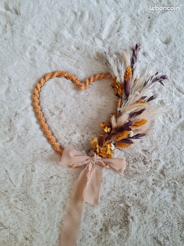 Coeur en macramé et fleurs séchées neuf. Une décoration originale à suspendre (image 2)
