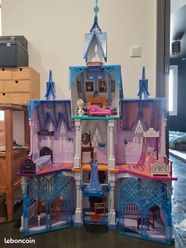 Chateau de la reine des neiges (image 1)