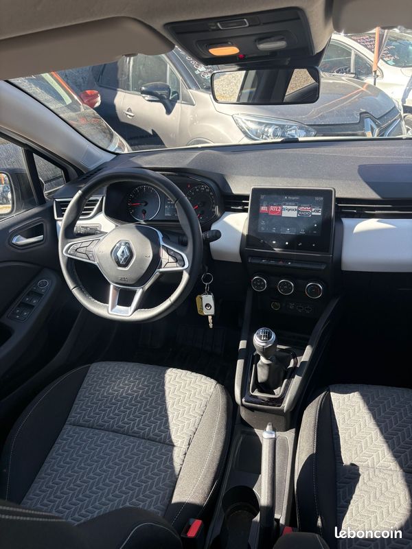 Renault clio v 1.0 tce 90 cv evolution (image 2)