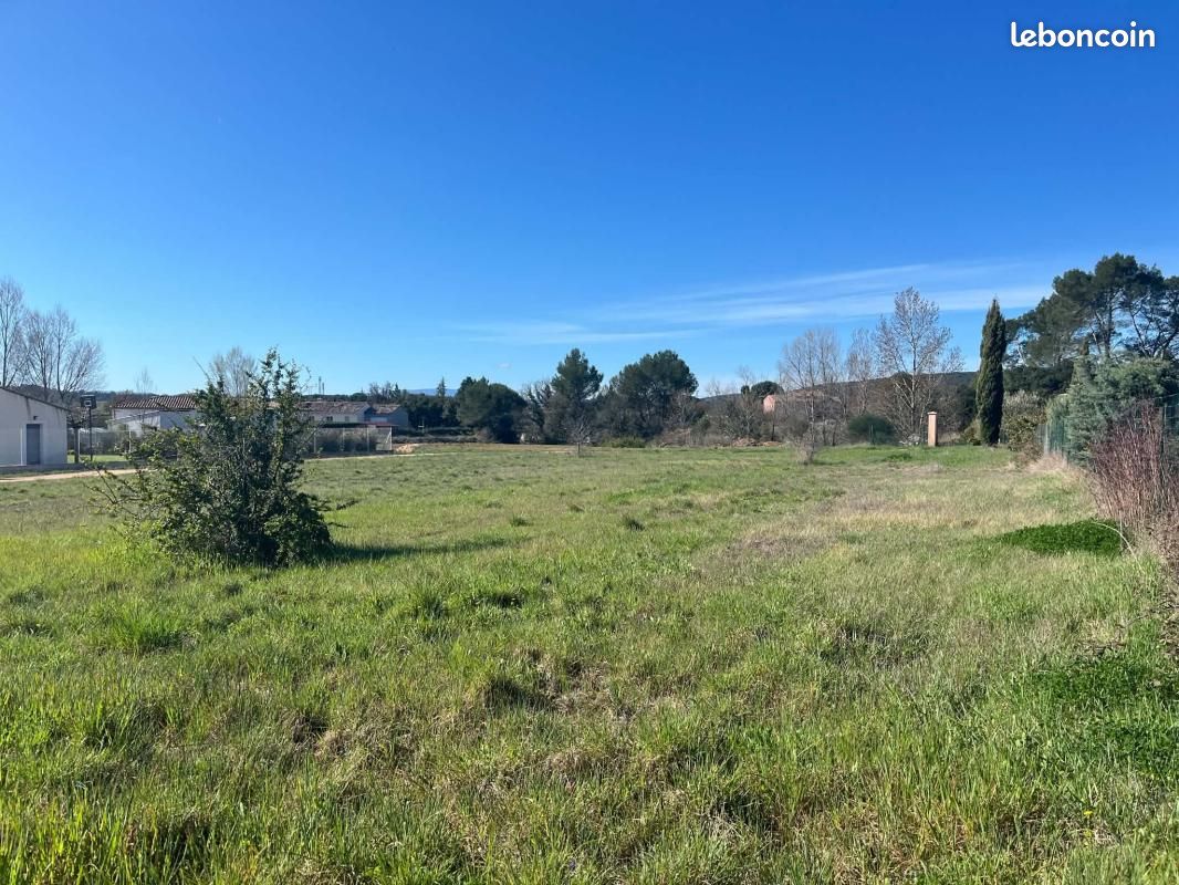 Terrain 750 m² Saint Maximin La Sainte Baume · à Saint-Maximin-la-Sainte-Baume · 159 000 €