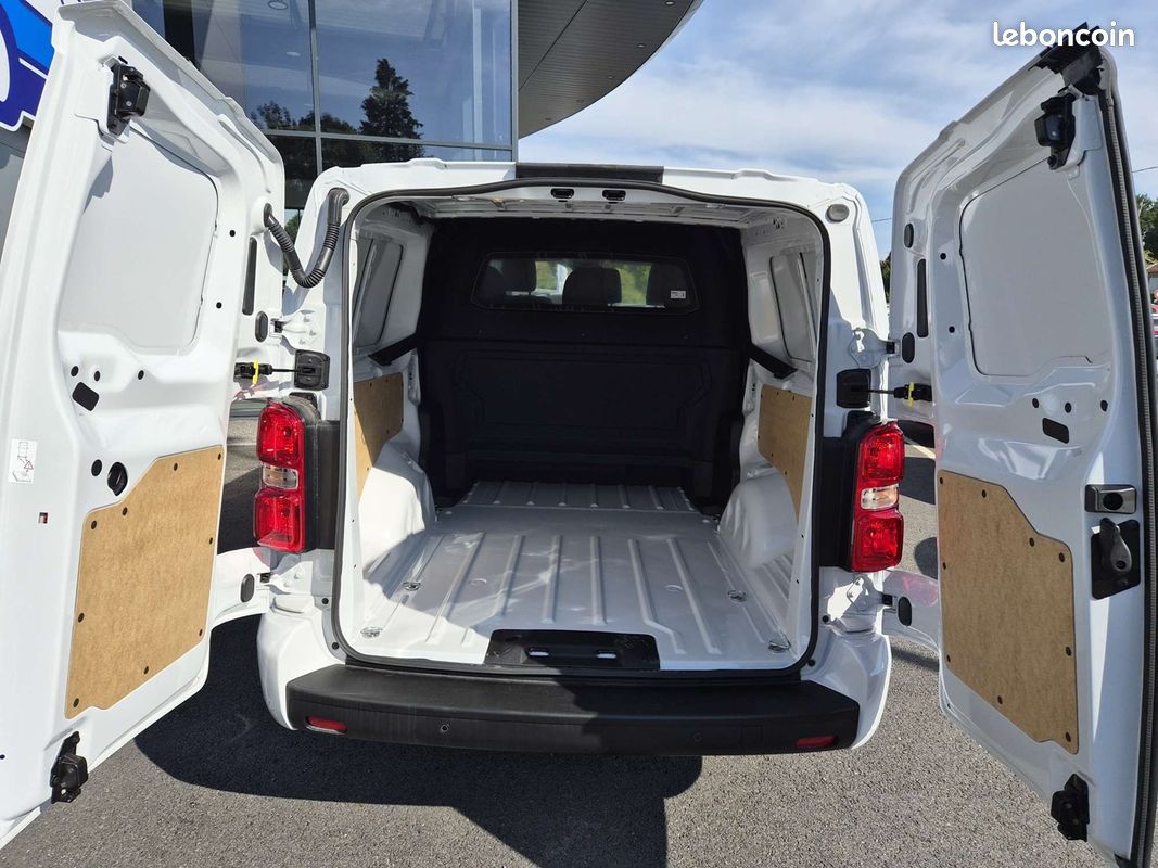 Citroen JUMPY FG XL 2.2 DIESEL 180CH CABINE APPROFONDIE FIXE AUTOMATIQUE (image 10)