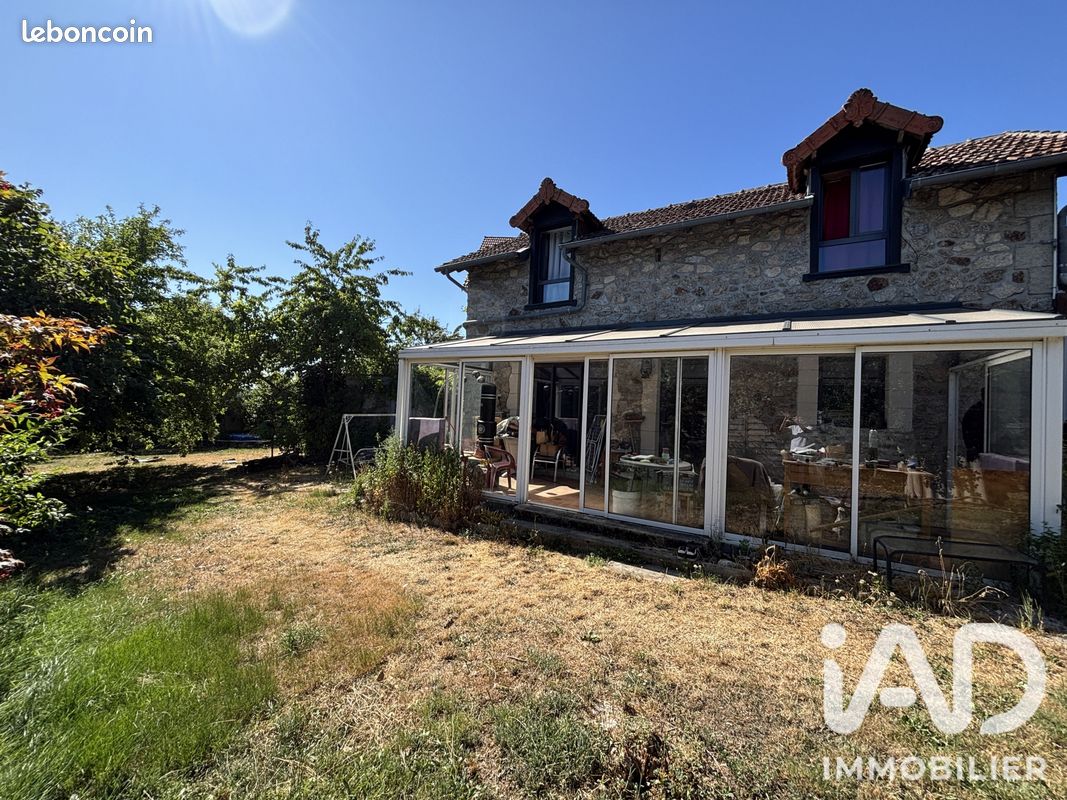 Maison 4 pièces 120 m² · à Saint-Mamet-la-Salvetat · 120 m² · 170 000 €