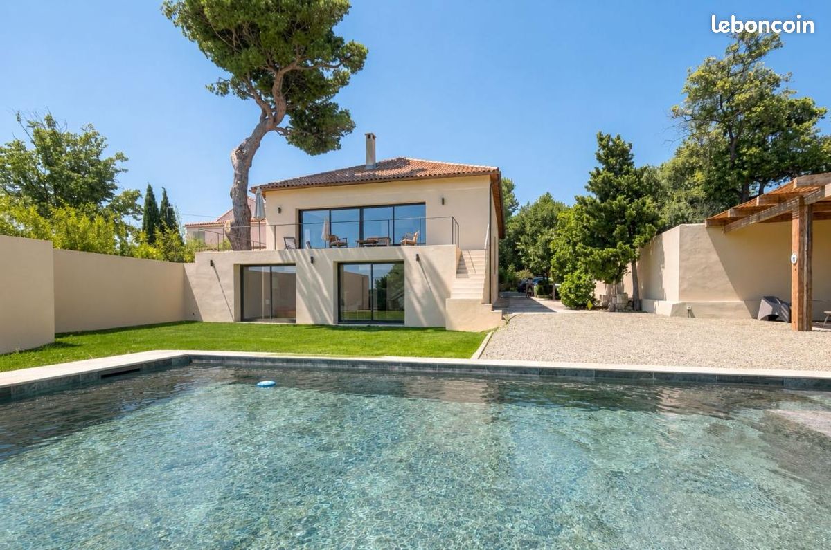 Maison 5 pièces 281 m² · à Plan-de-Cuques · 281 m² · 1 187 000 €