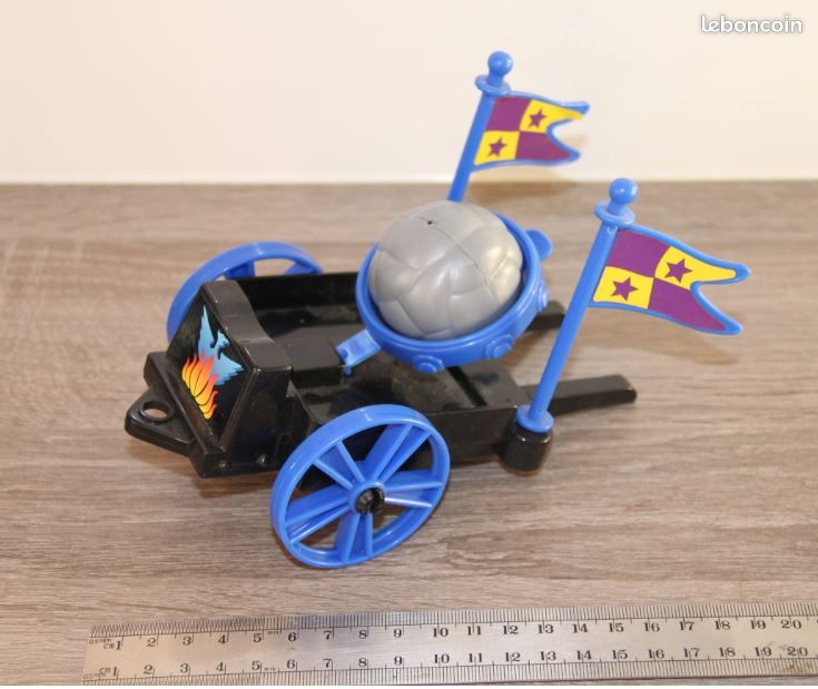Jouet chariot avec catapulte et projectile. Etat impeccable (image 1)