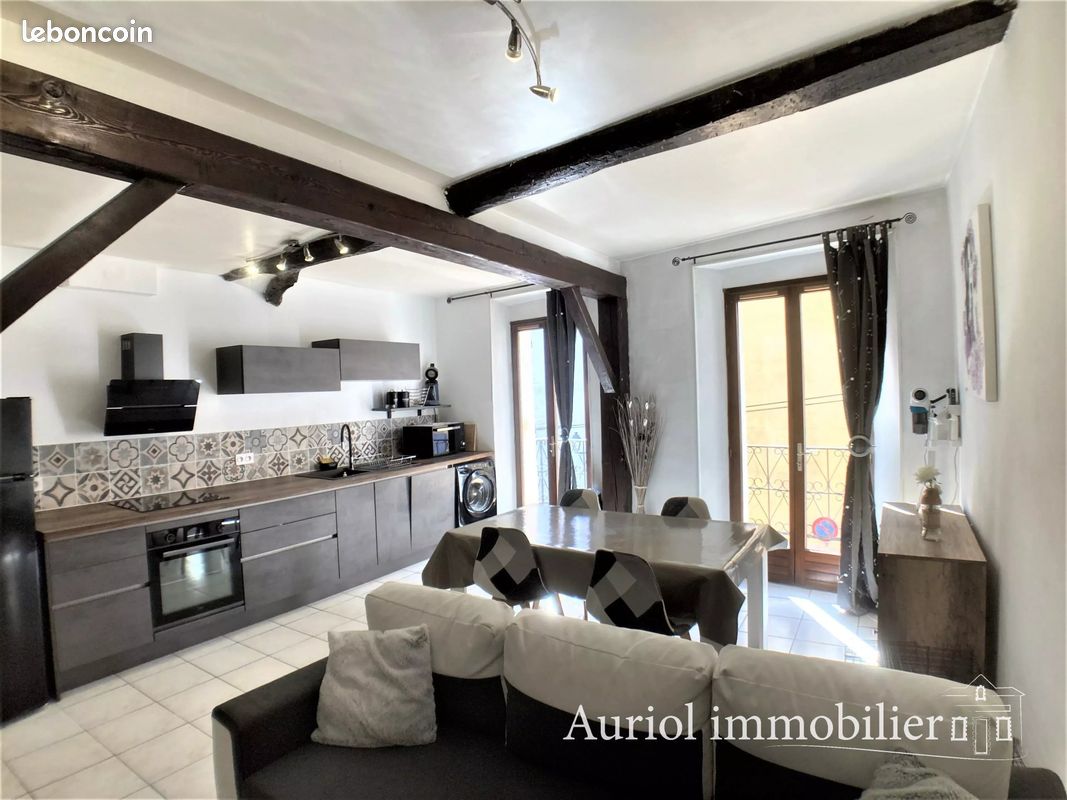 Appartement 2 pièces 44 m² · à Auriol · 44 m² · 163 000 €