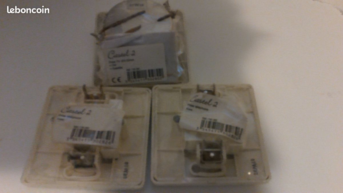 Prises lot de 3 (image 2)