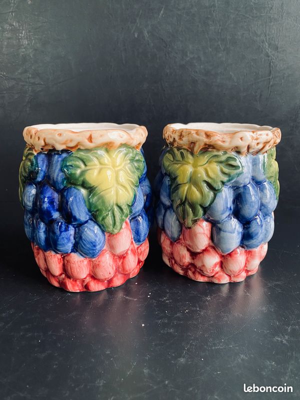 2 pots en barbotine- majolique motif raisins style bassano (image 2)