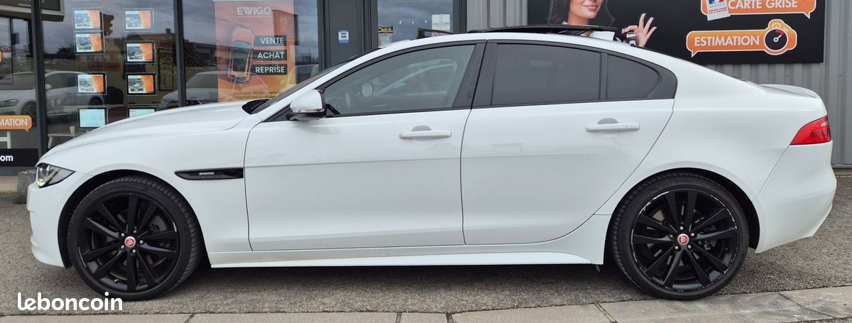 Jaguar xe 180 r-sport awd bva - toit ouvrant (image 15)