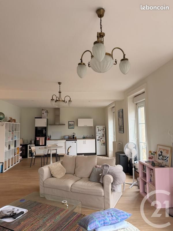 Appartement 3 pièces 96 m² · à Fougères · 96 m² · 745 €/mois