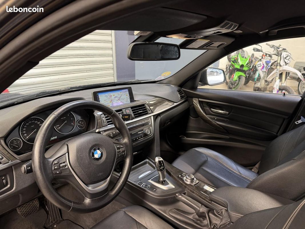 BMW SERIE 3 320d xDrive Luxury - BVA Sport BERLINE (image 9)