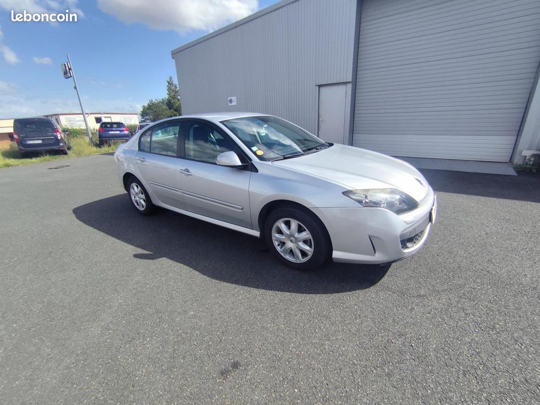 RENAULT LAGUNA 1.5 dCi - 110 III BERLINE Authentique PHASE 1 (image 5)