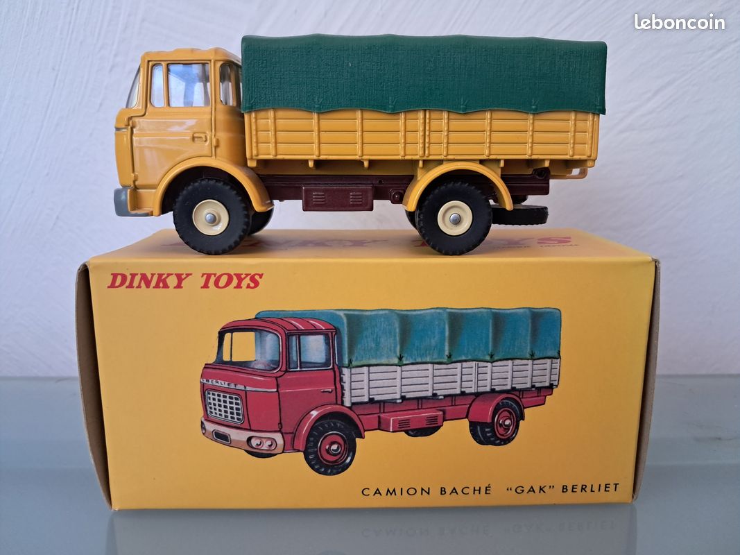 DINKY TOYS 584 CAMION BERLIET GAK BACHE EN BOITE D'ORIGINE MIB