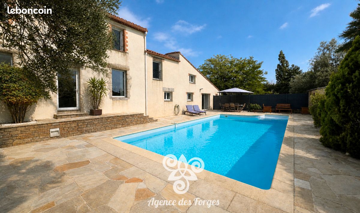 Maison 7 pièces 200 m² · à Gorges · 200 m² · 412 775 €