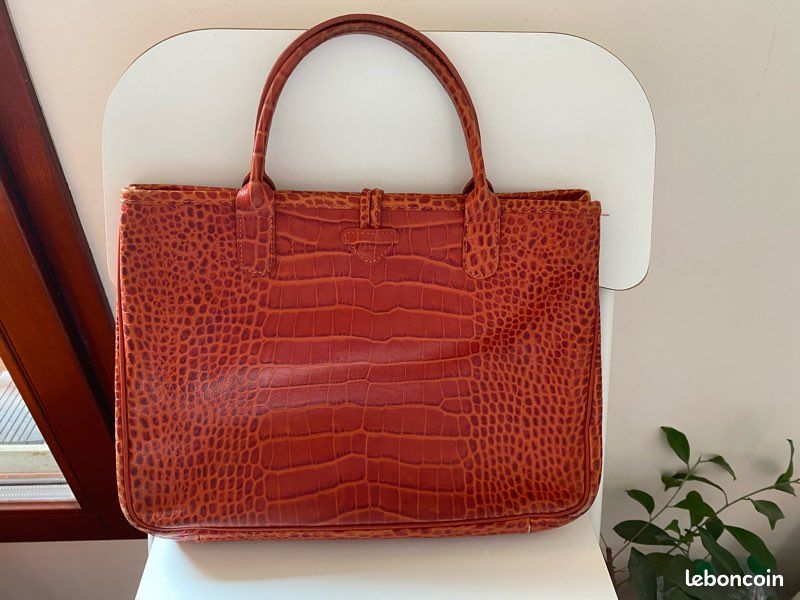 Lot 2 sacs Longchamp cuir embossé crocodile – Très bon état (image 2)
